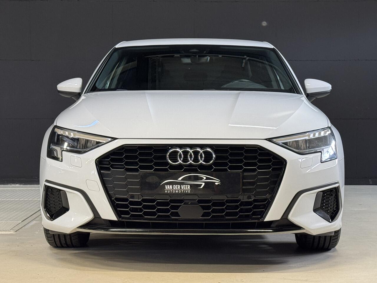 Audi A3 Limousine 35 TFSI 150PK Business Edition Automaat | Nieuw model | Afn. trekhaak | Virtual | Full LED