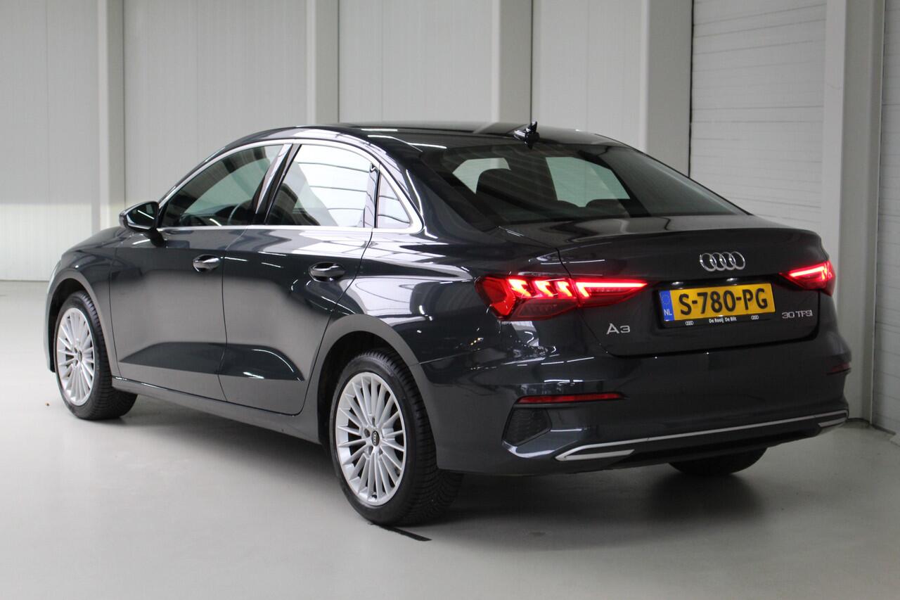 Audi A3 Limousine 30 TFSI Advanced edition Navigatie | Cruise Control | 17" Velgen | PDC Achter