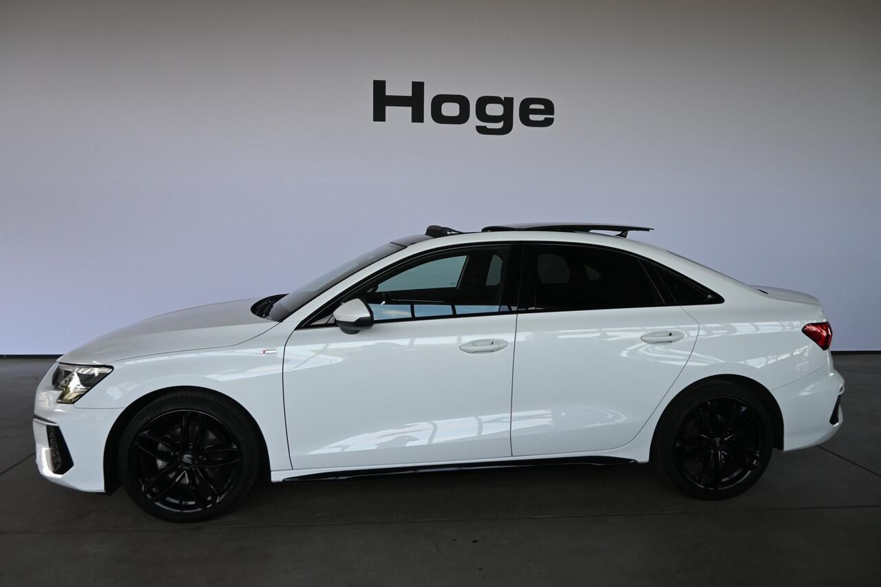 Audi A3 Limousine 30 TFSI Automaat 3x S-Line Panoramadak Stoelverwarming Rijklaarprijs Inruil Mogelijk!