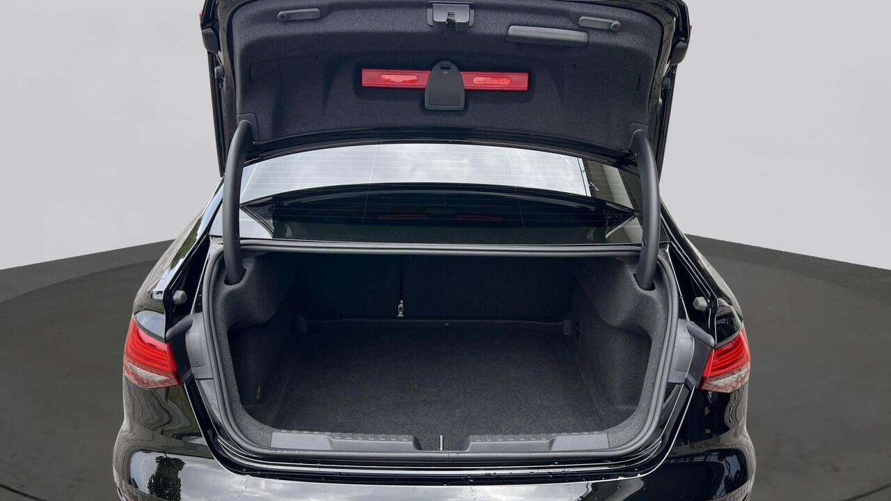 Audi A3 Limousine 30 TFSI 110Pk Pro Line / Parkeerhulp achter