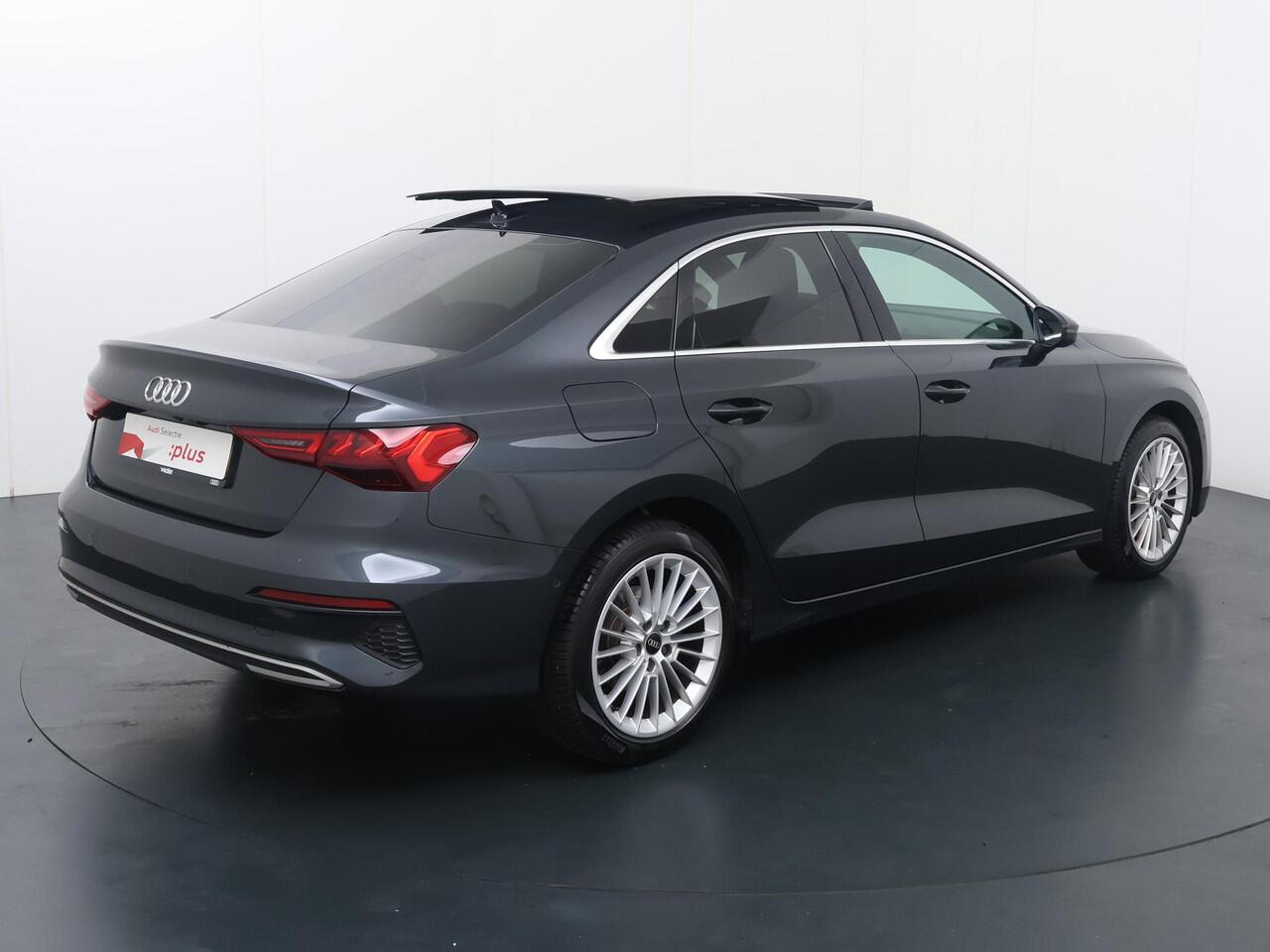 Audi A3 Limousine 35 TFSI Business edition | 150 PK | Automaat | Afneembare Trekhaak | Panoramadak |