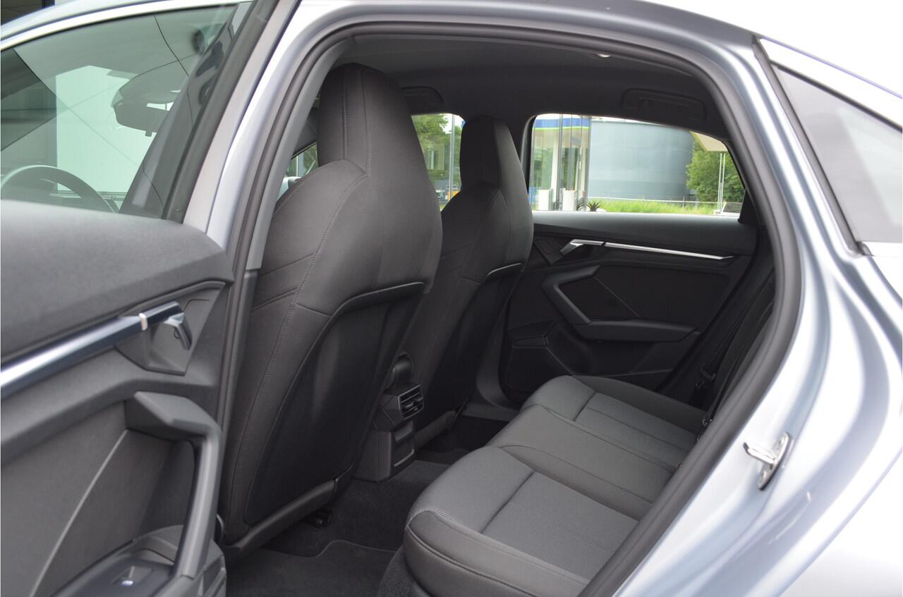 Audi A3 Limousine 35 TFSI Business edition Virtual Cockpit | Carplay | Sportstoelen | Navi | NL auto | LED koplampen
