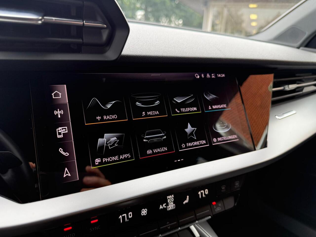 Audi A3 Limousine 30 TFSI Business edition | Navi | Climate | LED |