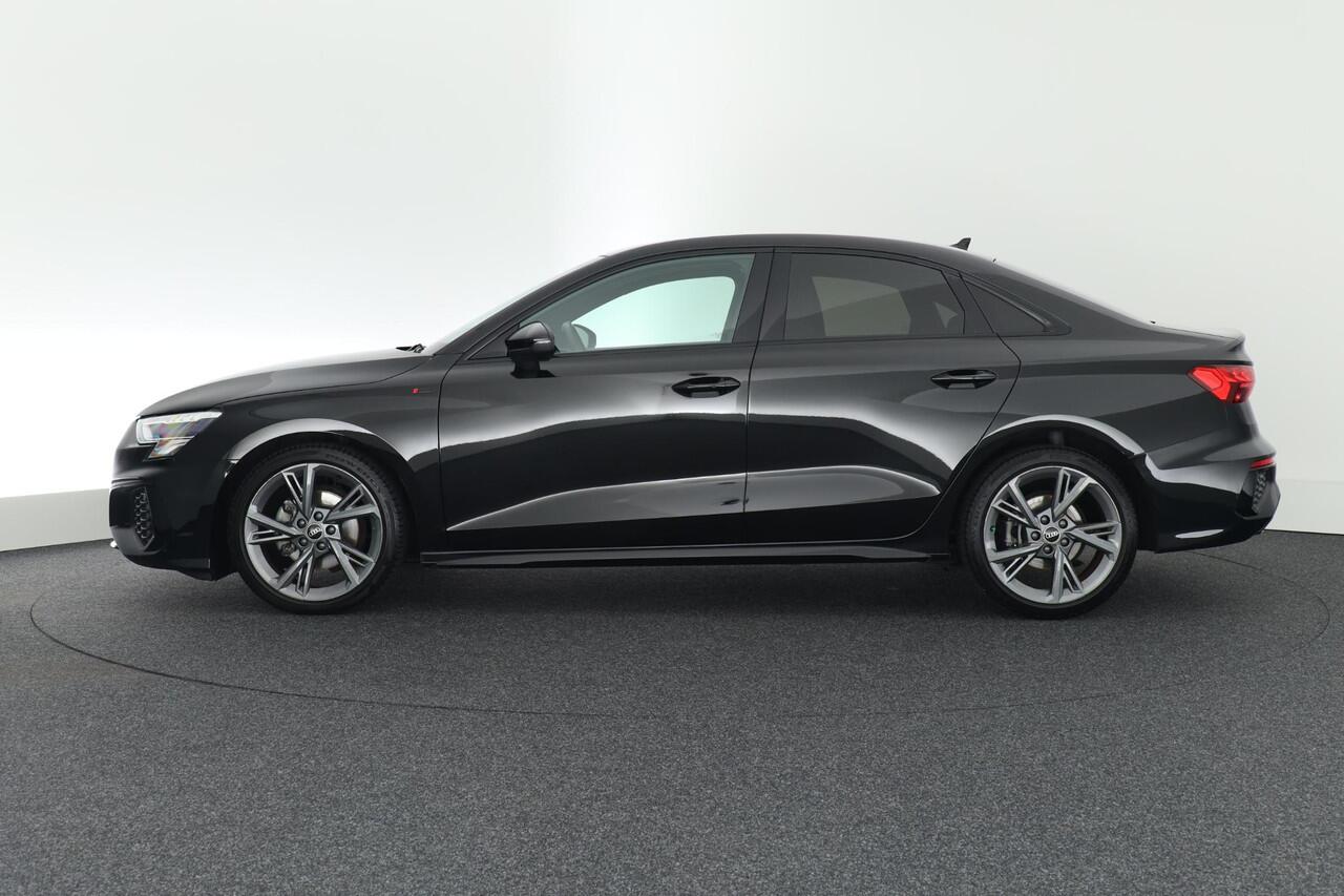 Audi A3 Limousine 35 TFSI 150pk S-Tronic 2x S-Line B&O ACC Virtual Cockpit Navigatie