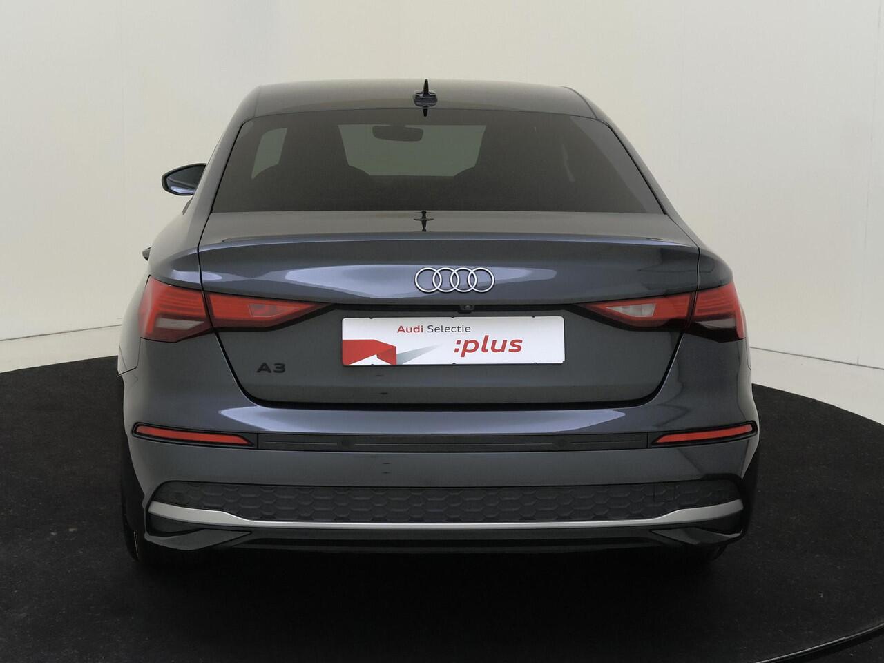 Audi A3 Limousine 30 TFSI Advanced edition | Parkeerasisstent | Keyless | Achteruitrijcamera | Stoelverwarming | Adaptieve cruise control | Virtual cockpit Plus | Navigatie Plus |