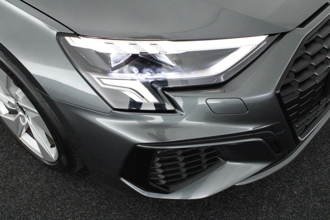 Audi A3 Limousine 35 TFSI 150pk S-Tronic 2x S-Line Stoelverwarming Privacyglass Virtual Cockpit Navigatie