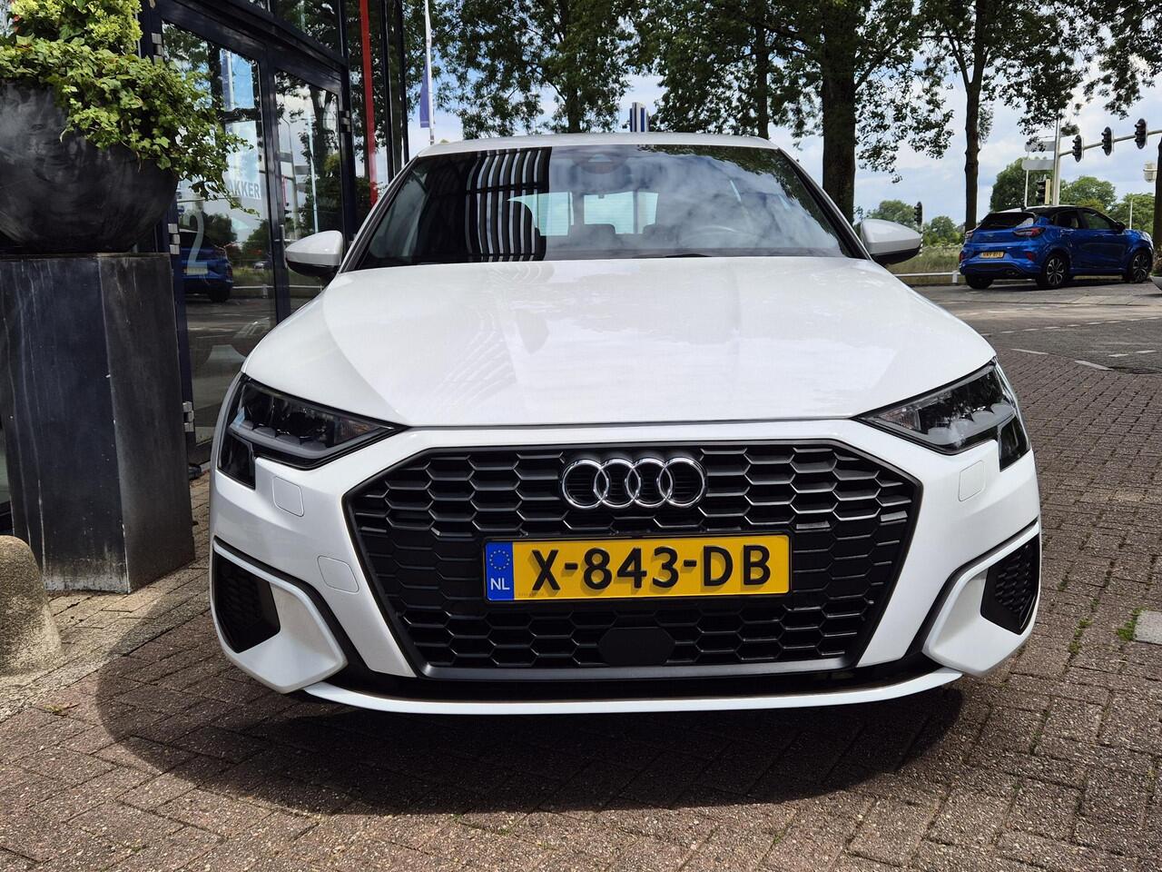 Audi A3 Sportback 30 TFSI Pro Line | Navigatie via Smartphone | Apple Carplay | PDC | Stoelverwarming | Lm Velgen | Airconditioning