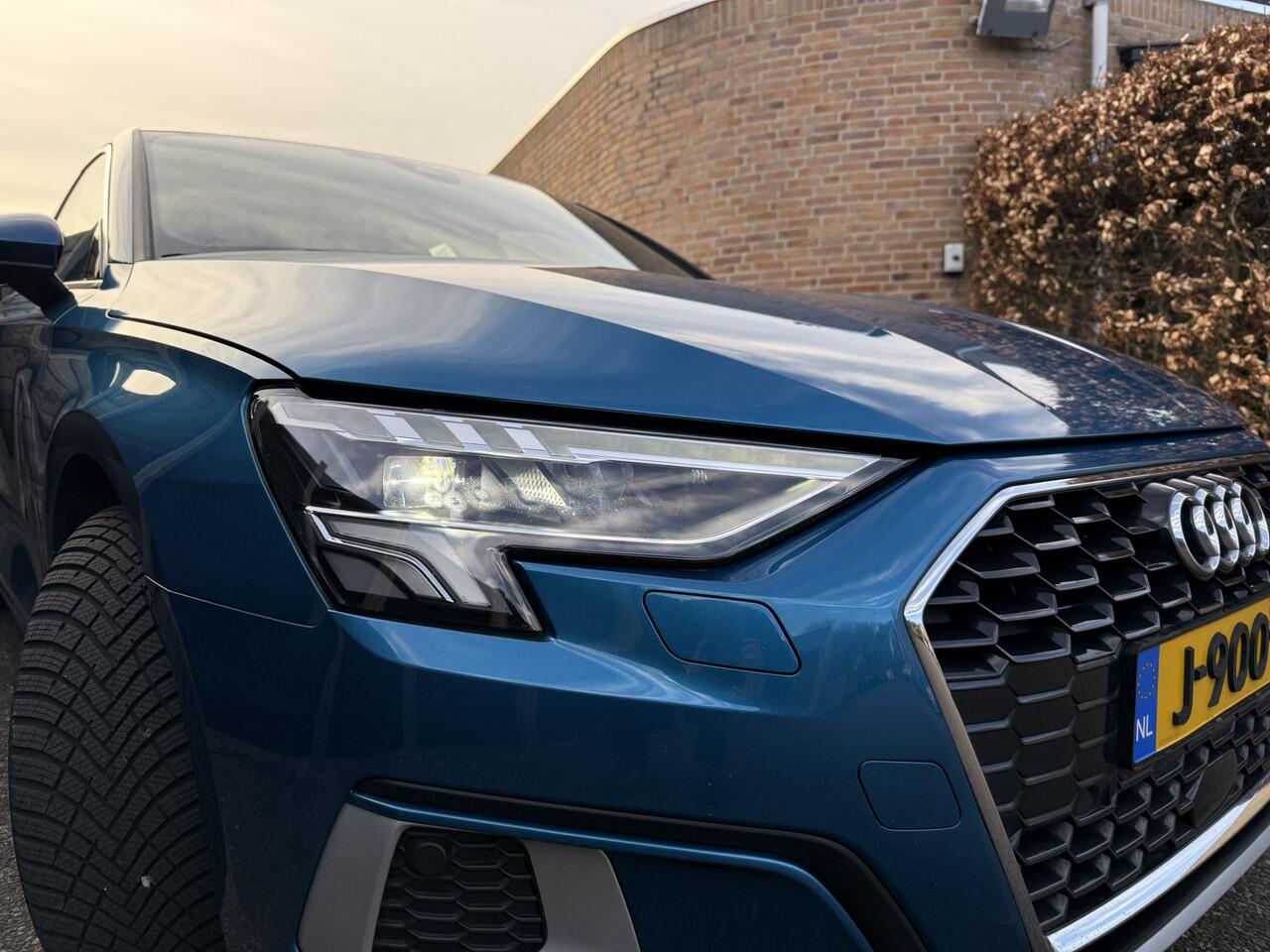 Audi A3 Limousine 35 TFSI Business edition nieuw model!