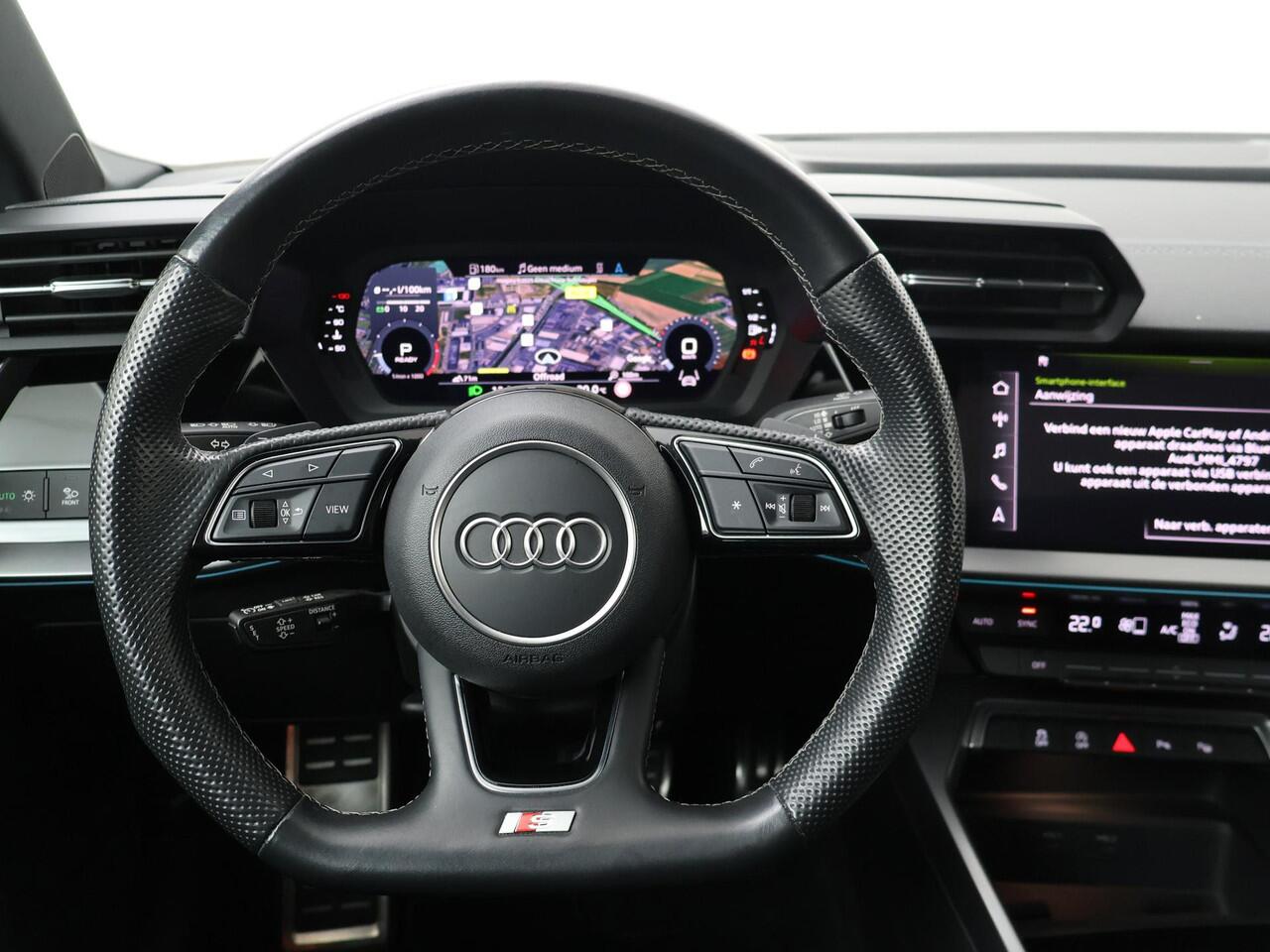 Audi A3 Limousine 35 TFSI S edition | 150 PK | Automaat | Digitale cockpit | Parkeersensoren | Panoramadak | S line |