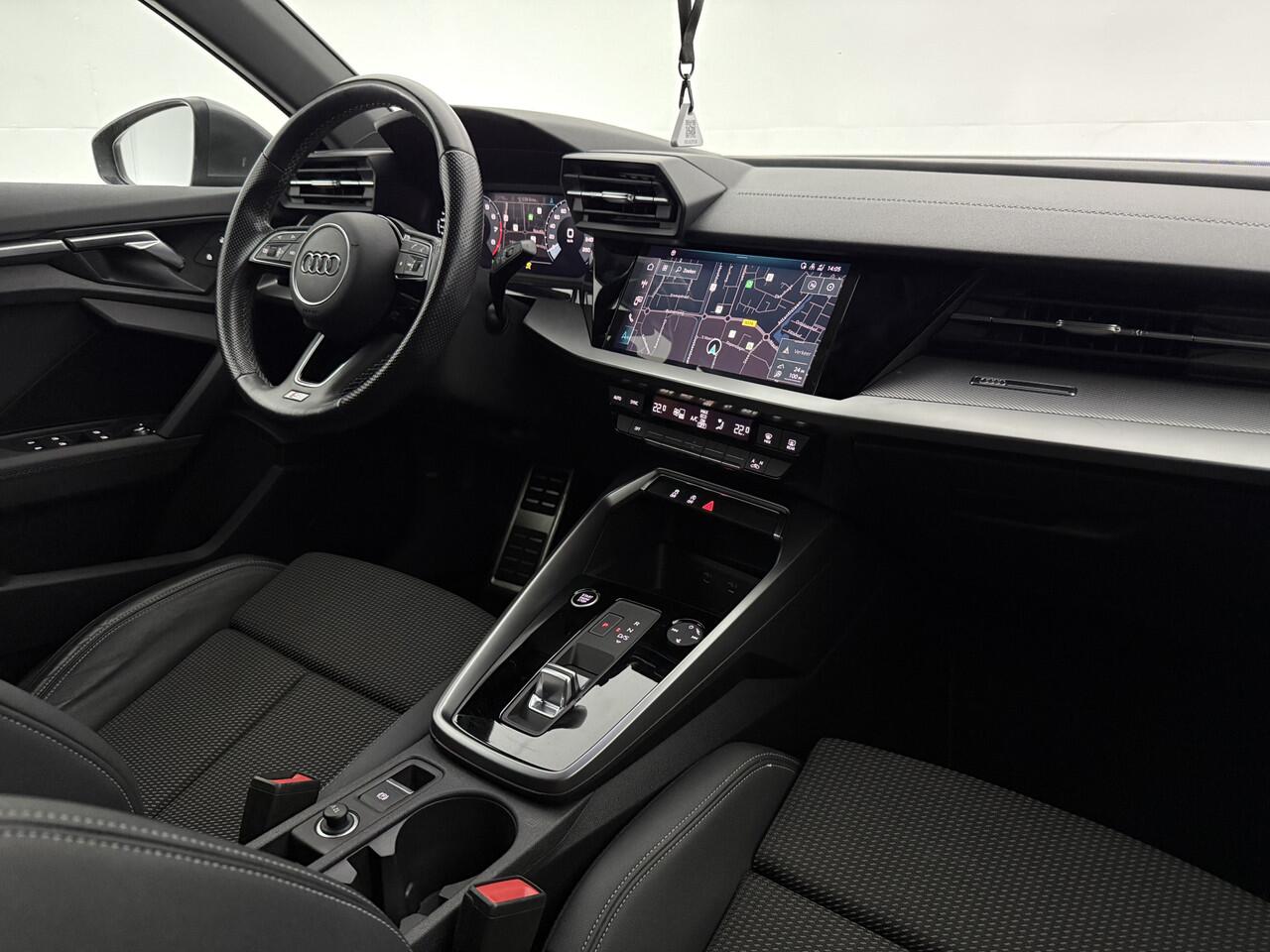 Audi A3 30 TFSI S-Line | Virtual | Carplay | Navi | Parkeersens. | Stoelverw. | LED | NAP
