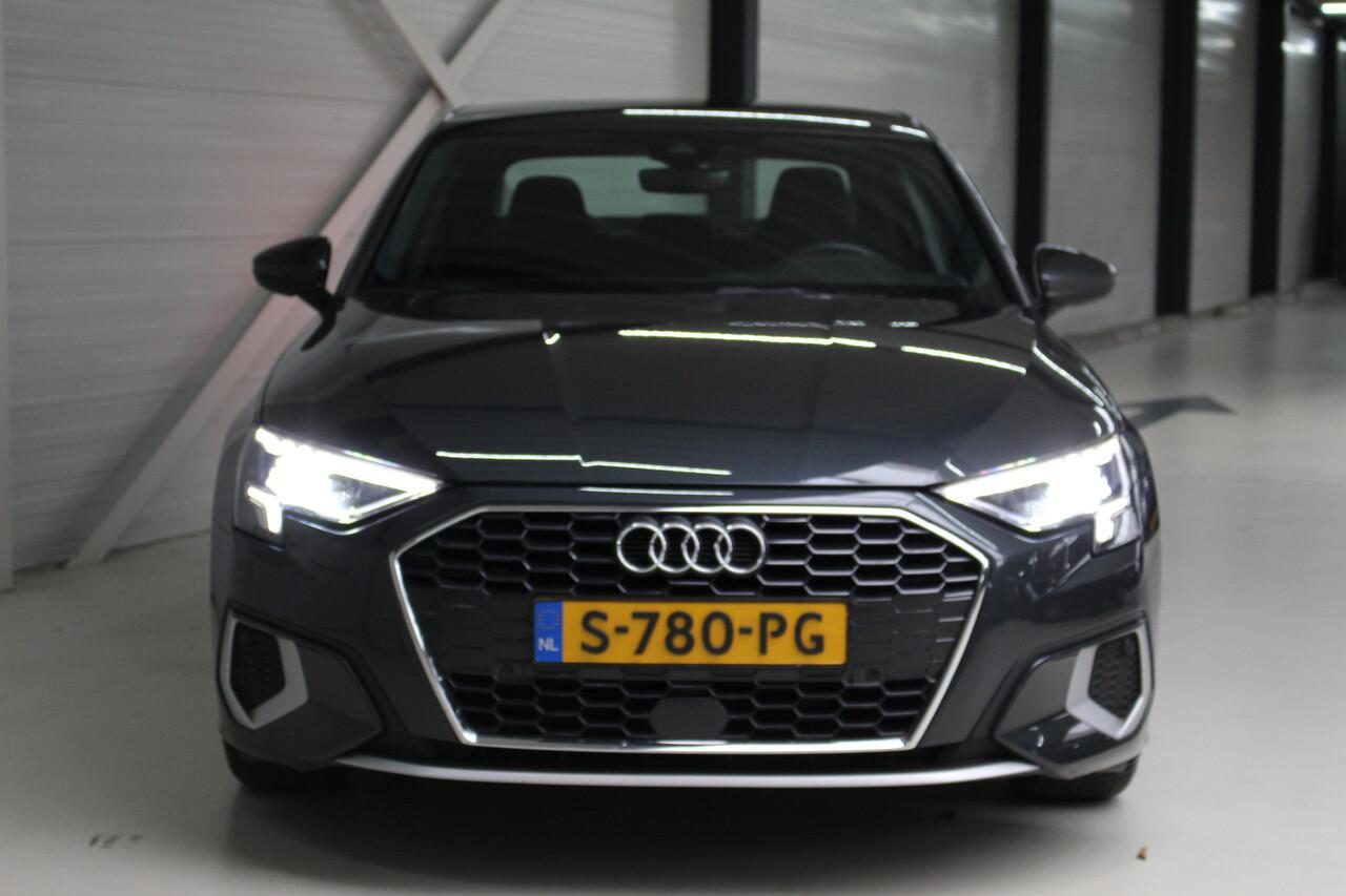 Audi A3 Limousine 30 TFSI Advanced edition Navigatie | Cruise Control | 17" Velgen | PDC Achter