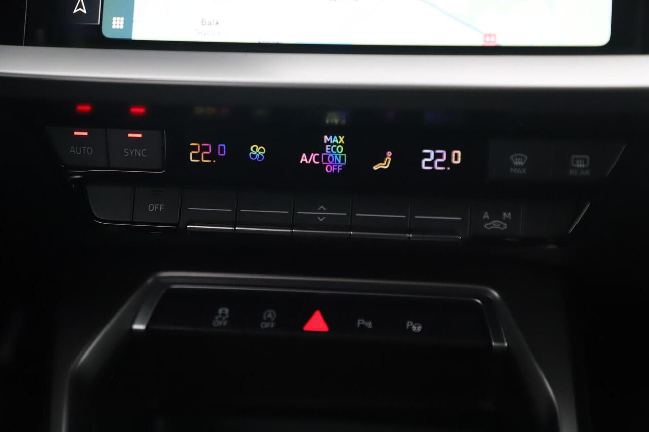 Audi A3 Limousine 30 TFSI Advanced edition Automaat 18 inch RS Look Velgen Sportstoelen Full LED Navigatie Carplay Android Clima Cruise Lane Assist