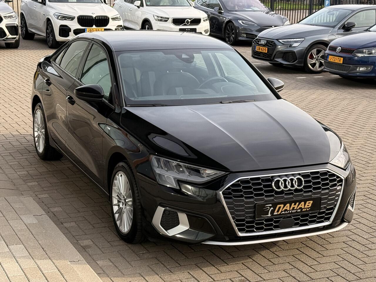 Audi A3 Limousine 30 TFSI Advanced edition | Navi | ACC | Stoelverwarming | Apple Carplay | DAB |