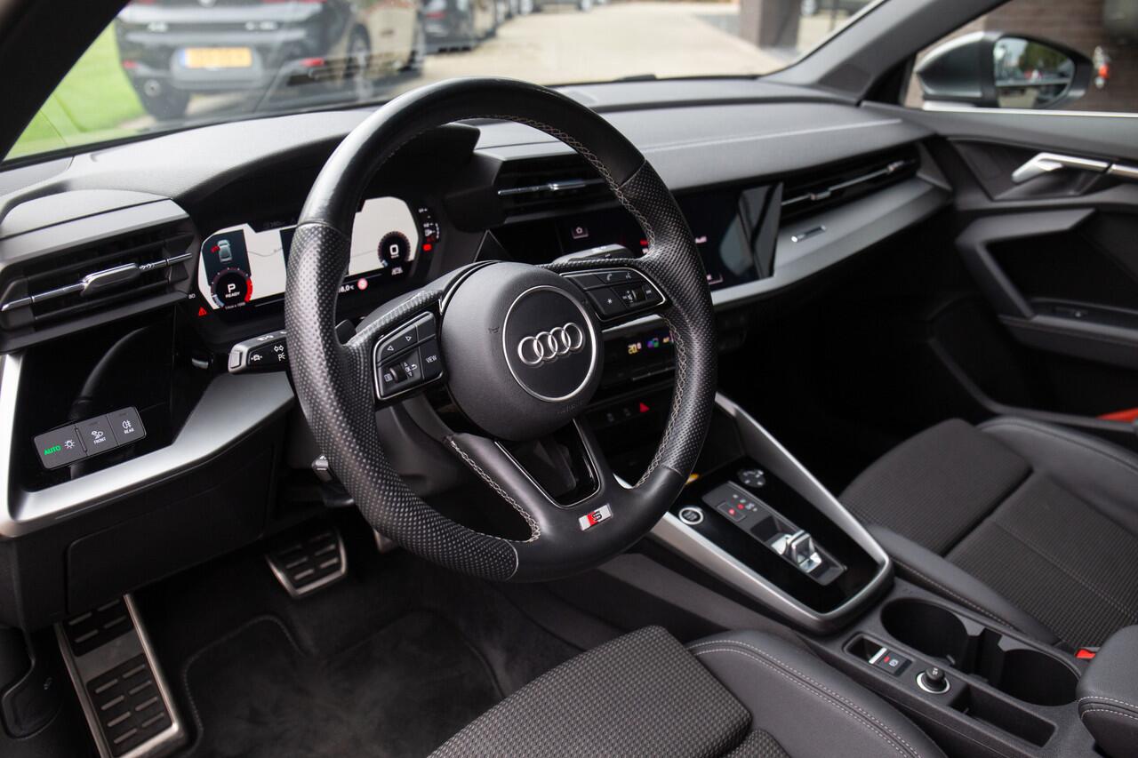 Audi A3 Limousine 35 TFSI S edition , Apple/Android Auto, Sfeerverlichting, Origineel Nederlands