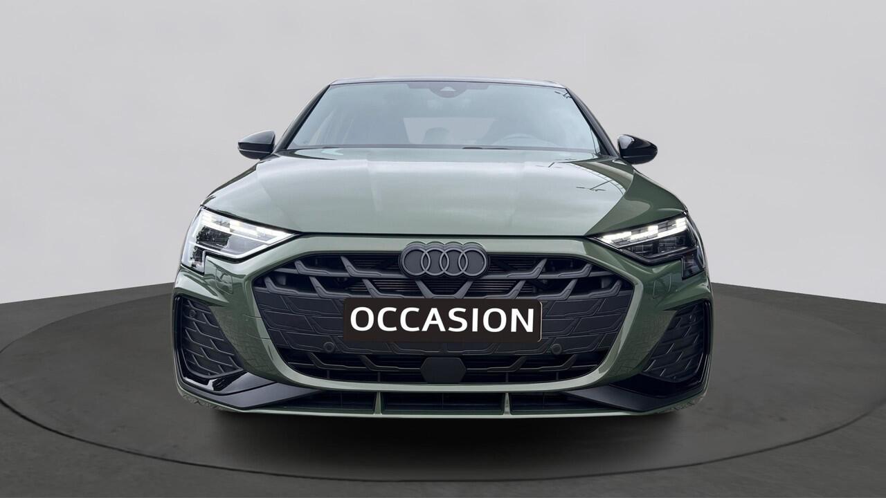 Audi A3 Limousine 35 TFSI 150pk S edition / Achteruitrijcamera / Comfortpakket Plus / Privacy Glass