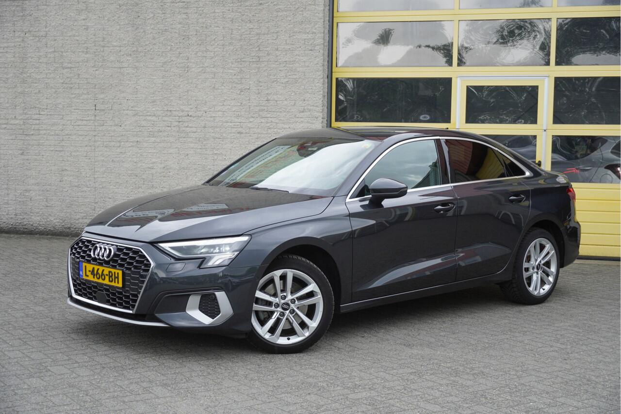 Audi A3 Limousine 35 TFSI 150PK! Automaat Business Edition BJ2021 Lmv 17" | Led | Pdc | Navi | Dynamische knipperlichten | Achteruitrijcamera | App-Connect | Virtual cockpit | Climate control | Cruise control | Sportstoelen | Verwarmde voorstoelen | Extra getint 