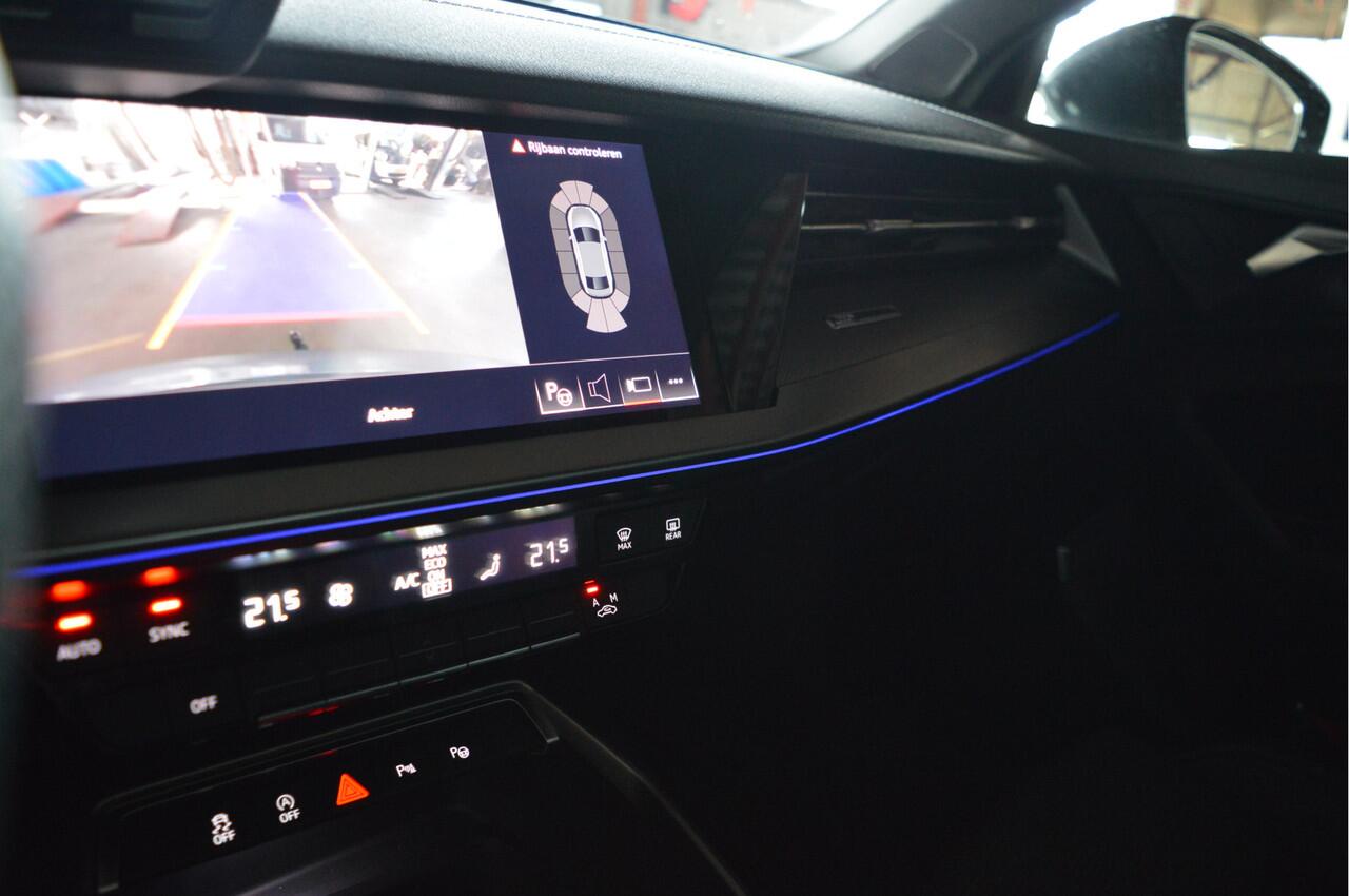 Audi A3 Limousine 30 TFSI Mhev S ed. NL-Auto / Standkachel / Matrix verl. / 2 X S-line / B&O / 18"