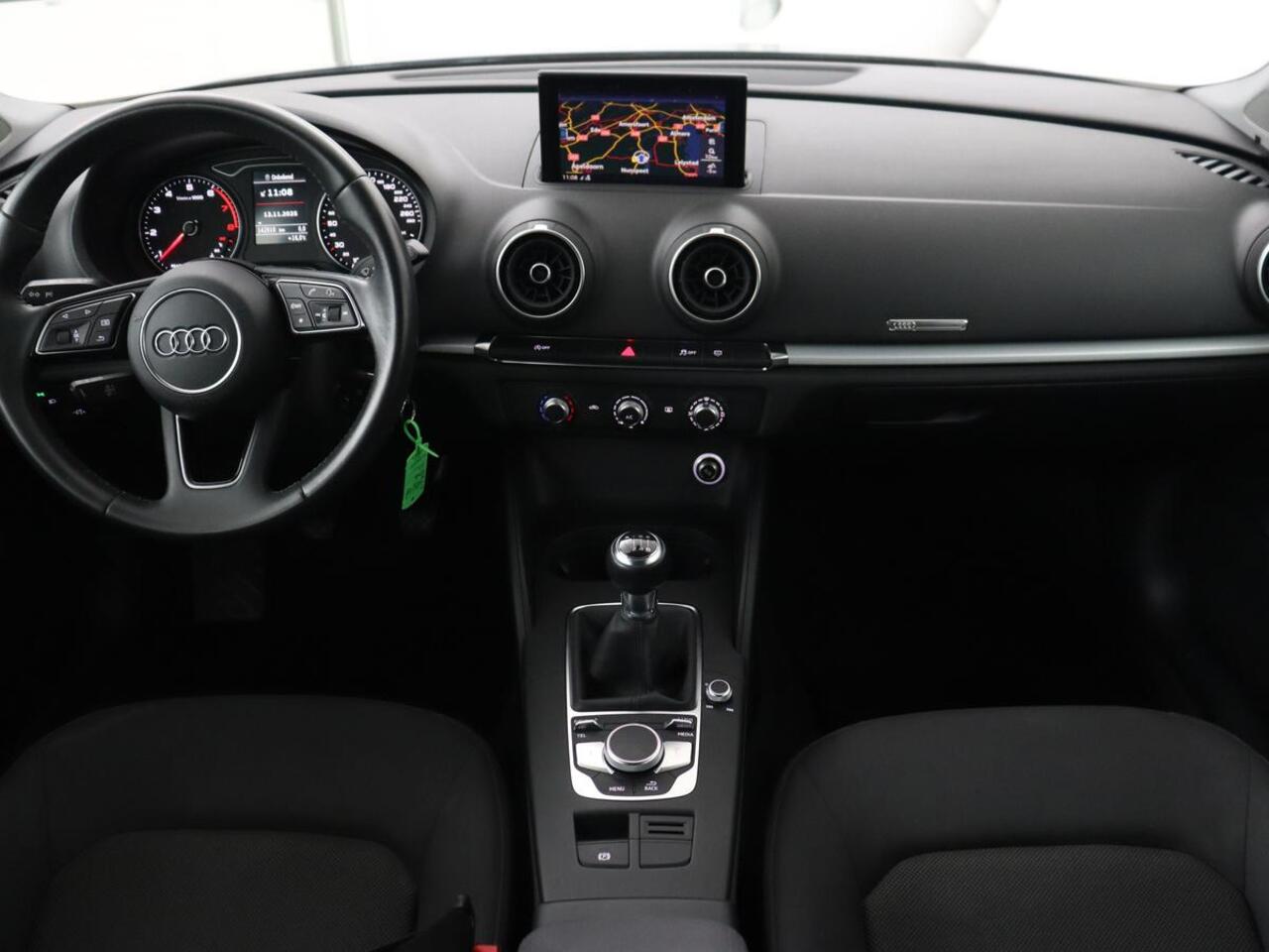 Audi A3 35 TFSI Pro Line | 150pk | Bi-Xenon | Navigatie | Cruise control | Airco | Parkeerhulp | Bluetooth | Aluminium raamlijsten