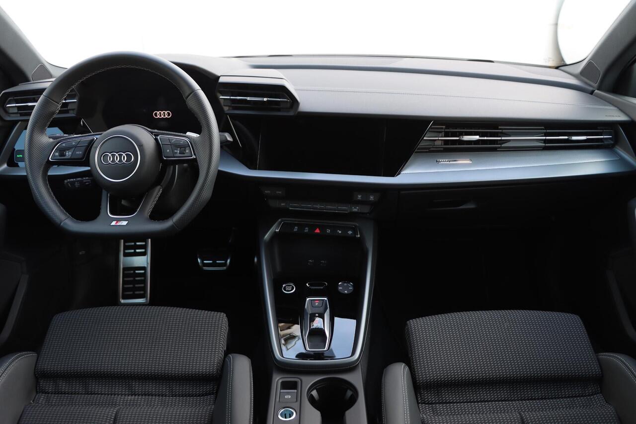 Audi A3 Limousine 30 TFSI S edition 115pk S-Tronic