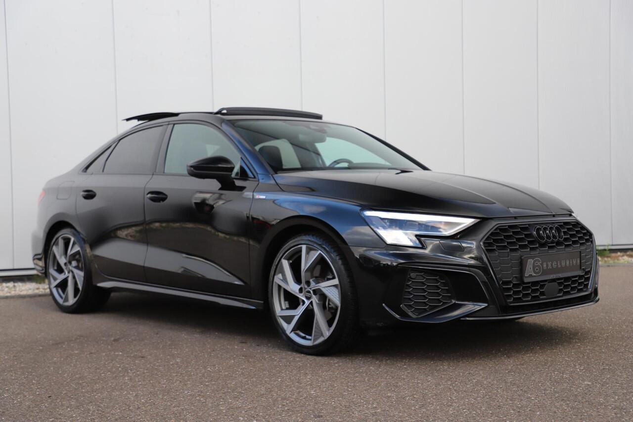 Audi A3 Limousine 35 TFSI S edition 150PK Automaat Panoramadak Virtual 19 inch LMV LED Matrix B&O Audio Black Optic RS Sportstoelen Stoelverwarming Achteruitrijcamera