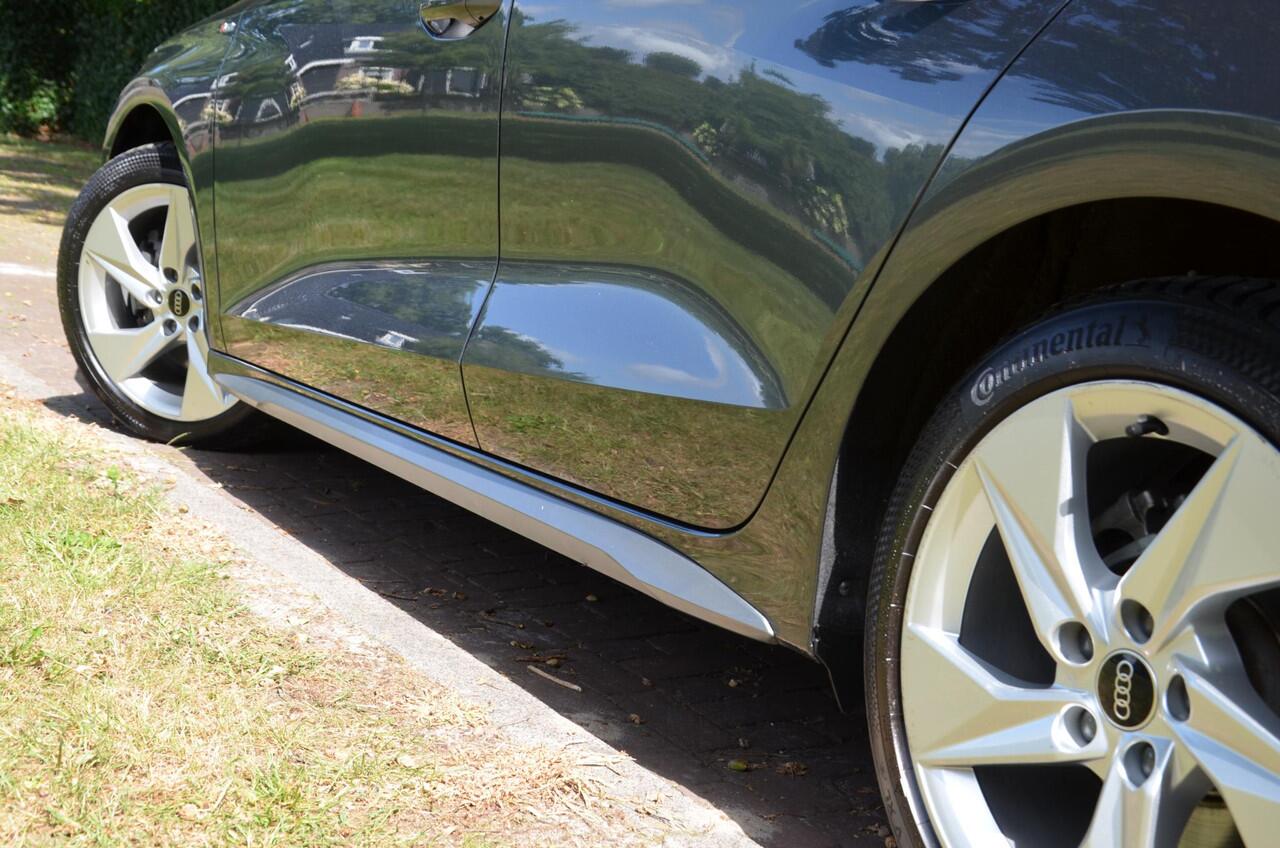 Audi A3 Limousine 30 TFSI S Line Edition Automaat/Navi/Pdc/Ecc/Virtual cockpit/Privacy glass/Cr-Controle/17-Inch Lmv/Bang&Olufsen/Nederlandse auto/led