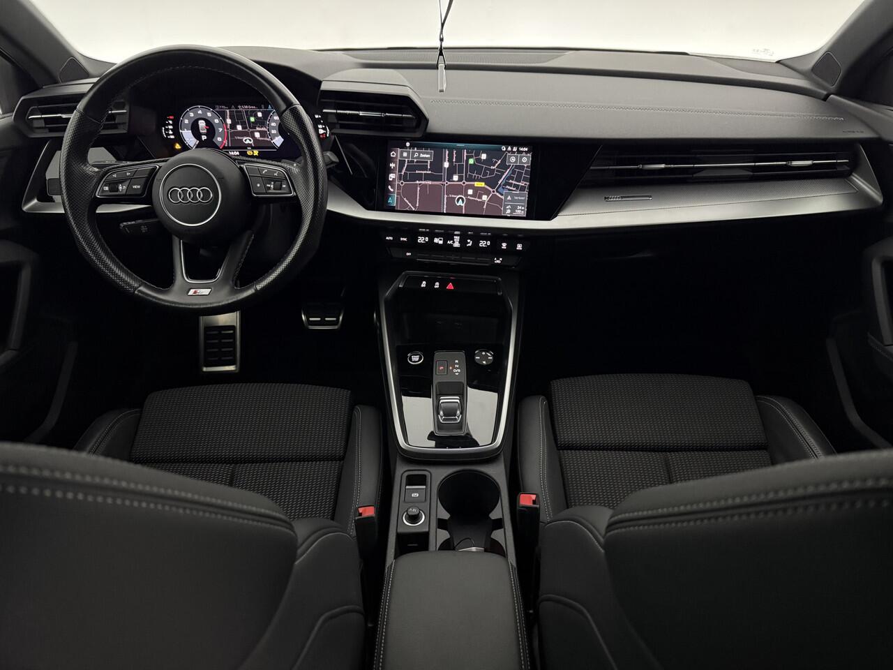 Audi A3 30 TFSI S-Line | Virtual | Carplay | Navi | Parkeersens. | Stoelverw. | LED | NAP