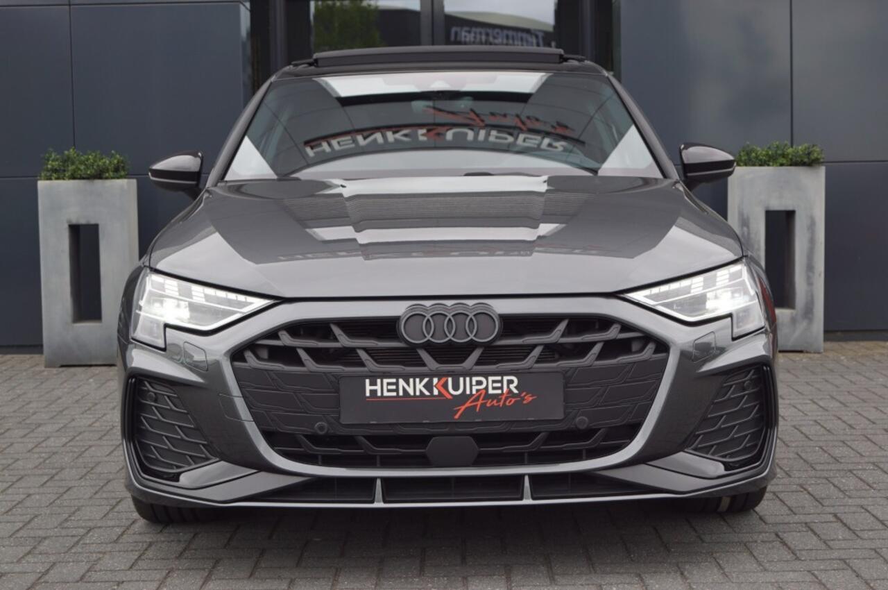 Audi A3 Limousine 1.5 TFSI S-line 150pk Facelift/Leer ruitmotief/ Panodak/Sonos/Head-up/LED