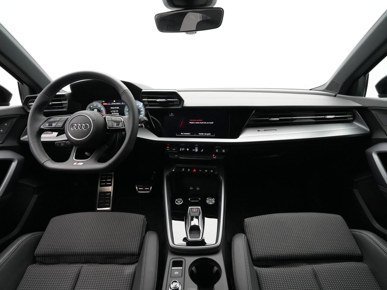 Audi A3 Limousine 30 TFSI 115 pk S-Tronic S-line edition PDC, Clima, Navi, Led 53