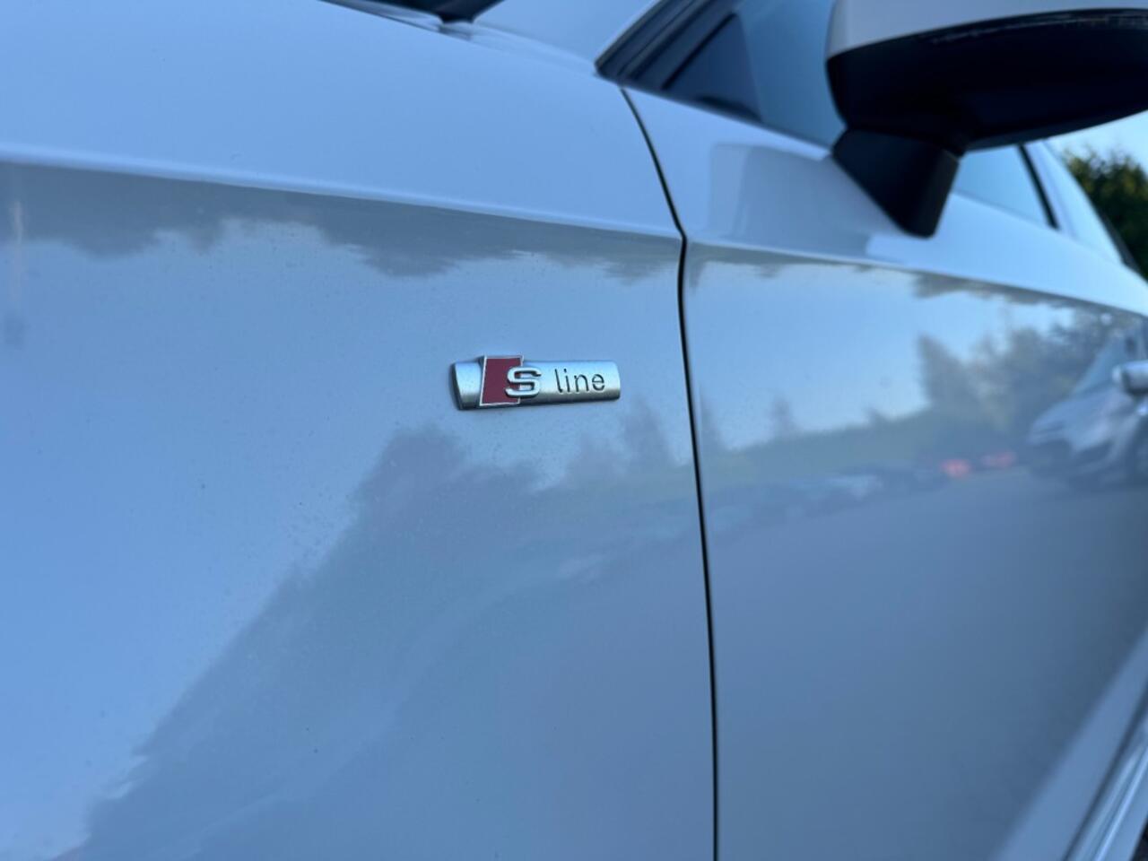 Audi A3 35 TFSI CoD Sport S Line Edition