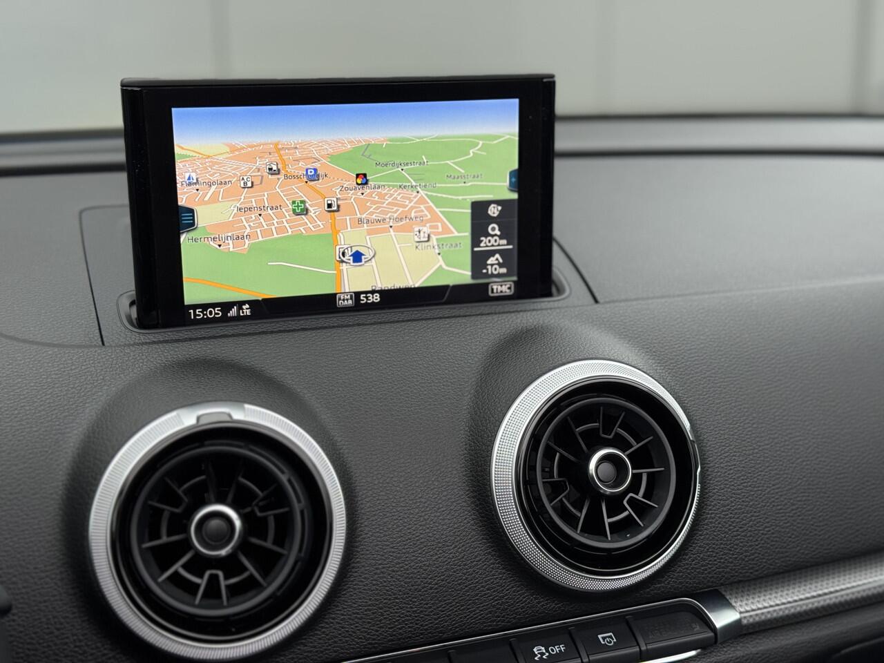 Audi A3 Cabriolet 35 TFSI CoD S Line Advance Sport | Matrix | AirScarf | Virtual Cockpit | Keyless | 19" | Apple CarPlay