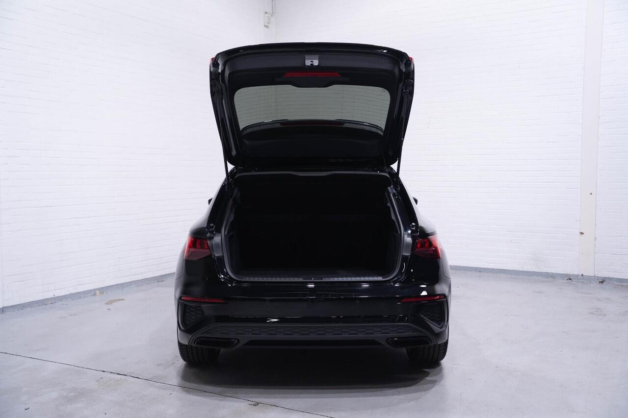 Audi A3 SPORTBACK 35 TFSI S Line Panoramadak Apple Carplay NAP 1e Eigenaar Full led