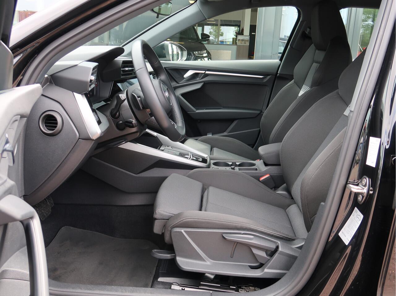 Audi A3 SPORTBACK 30 TFSI Advanced edition | virtual | comf stoel | navi | acc |