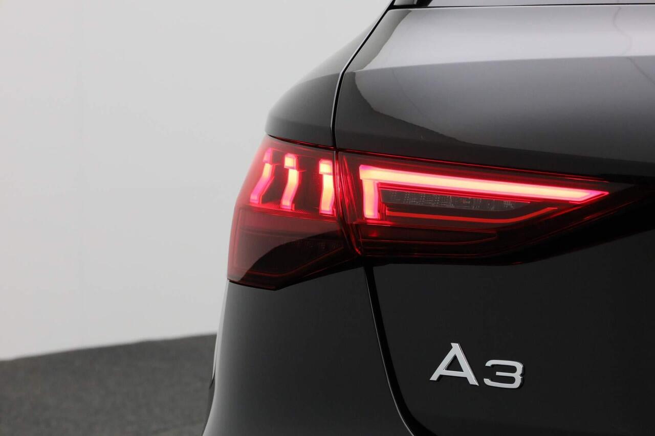 Audi A3 SPORTBACK 30 TFSI 110 pk S-tronic Pro Line | Parkeersensoren achter | Cruise Control | Apple Carplay / Android Auto