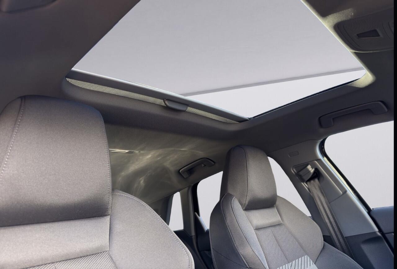 Audi A3 SPORTBACK 45 TFSI e plug in hybride S line, 200 KW/272 PK(!) DEMO S Line, Comfort pakket, Automaat, 18", Panorama, Clima, Black pareleffect