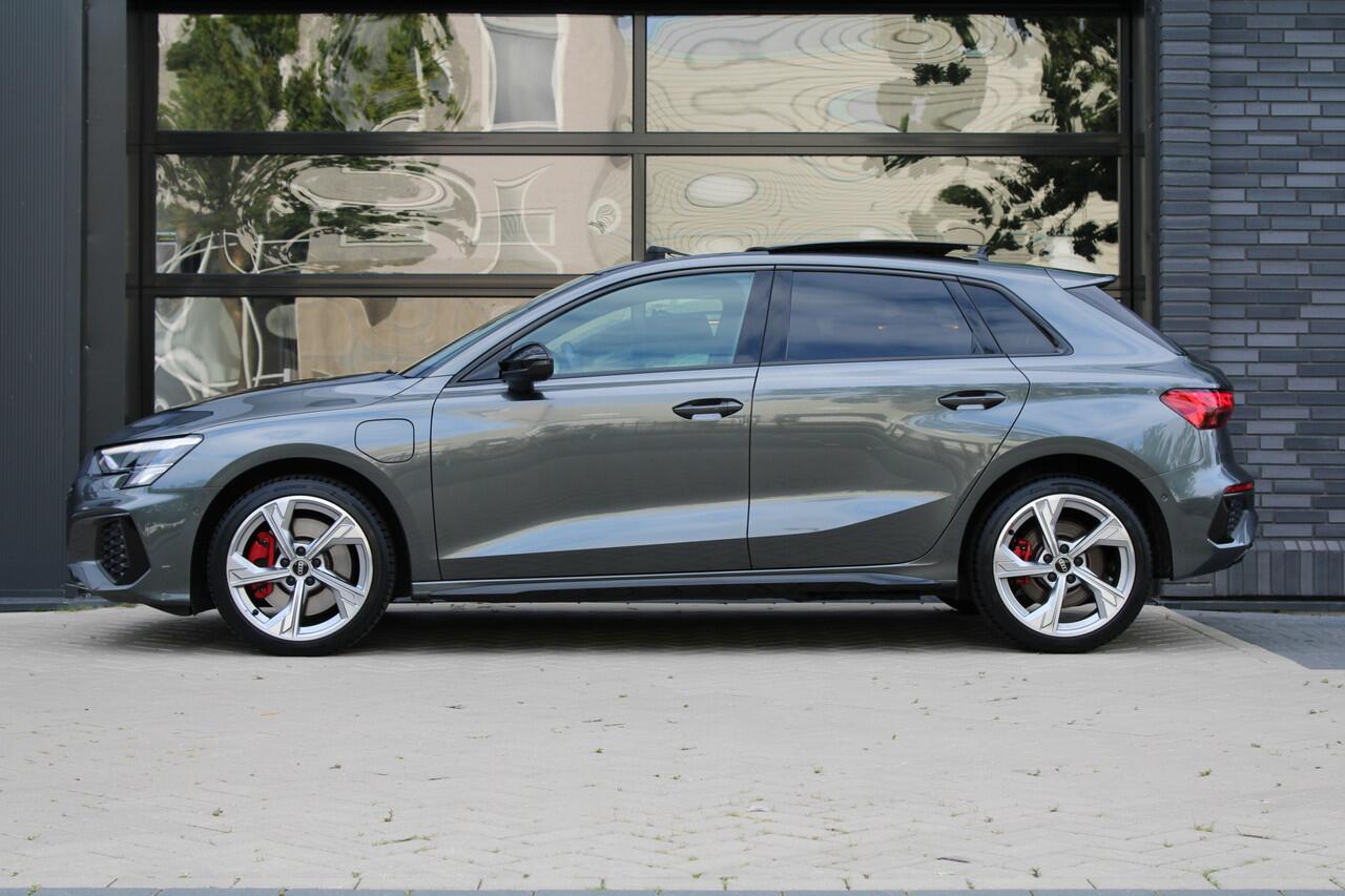 Audi A3 SPORTBACK 45 TFSI e S edition Competition | NAP | BTW | PANO | S-LINE | CARPLAY |