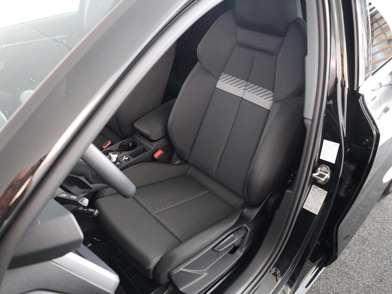 Audi A3 SPORTBACK 35 TFSI Advanced edition 150 pk S-tronic | Verlengde garantie | Navigatie | Parkeersensoren (Park assist) | Achteruitrijcamera | Adaptieve cruise control |