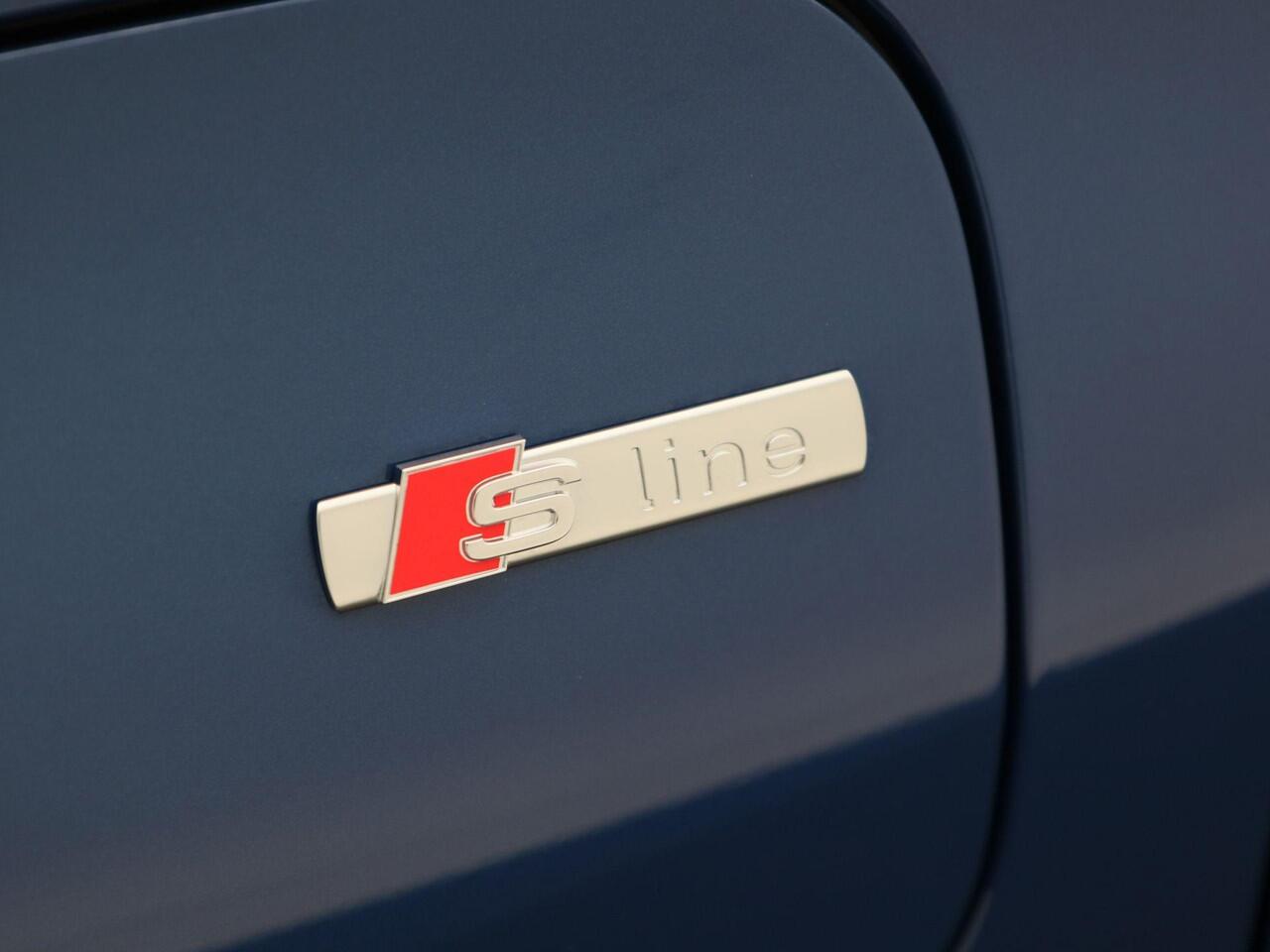 Audi A3 SPORTBACK S edition 40 TFSI e | 204 PK | Privacy glas | Zwart Optiek | 19 inch | Sonos 3d | Matrix led |