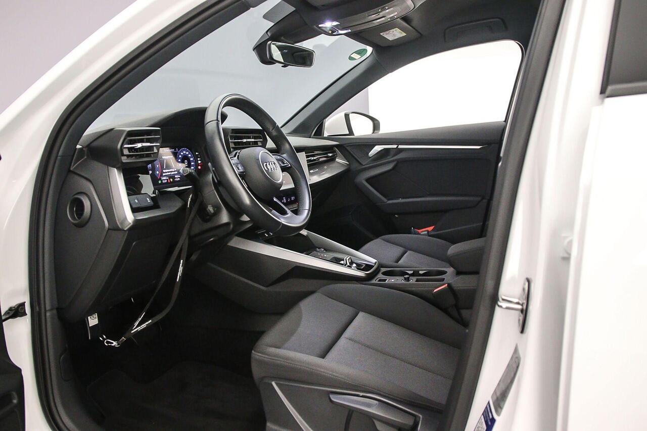 Audi A3 SPORTBACK 30 TFSI Pro Line s-tronic | 18 inch | LED | Cruise Control | Apple Carplay | Optiekzwart | Parkeersensoren |