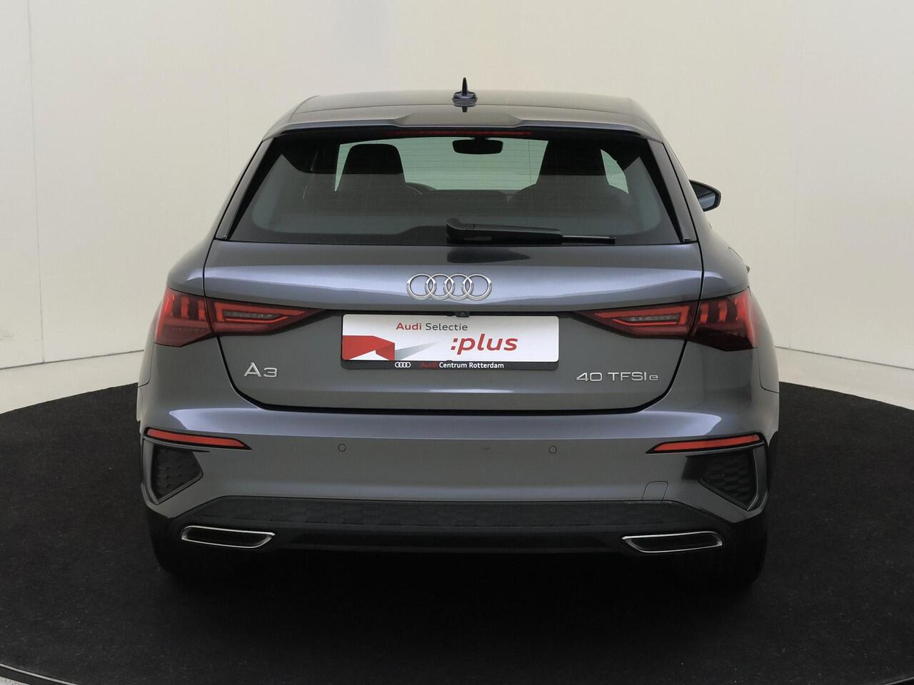 Audi A3 SPORTBACK 40 TFSI e S edition | Virtual cockpit Plus | Parkeerassistent | Achteruitrijcamera | Stoelverwarming | Leder/alcantara bekleding | Navigatie Plus | CarPlay |