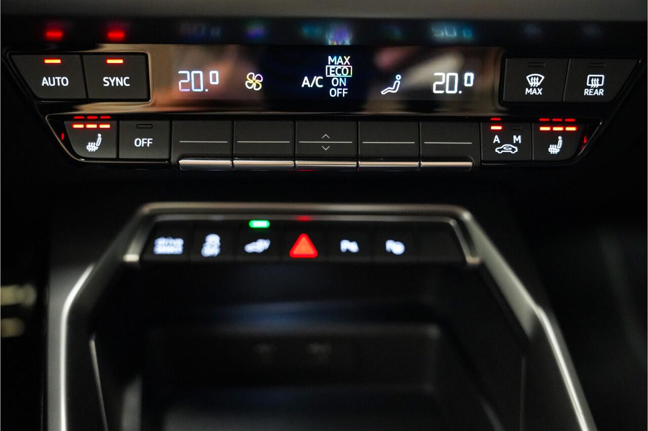 Audi A3 SPORTBACK 40 TFSI e S-Line|Pano dak|Alcantara ruit|Matrix led|18 inch