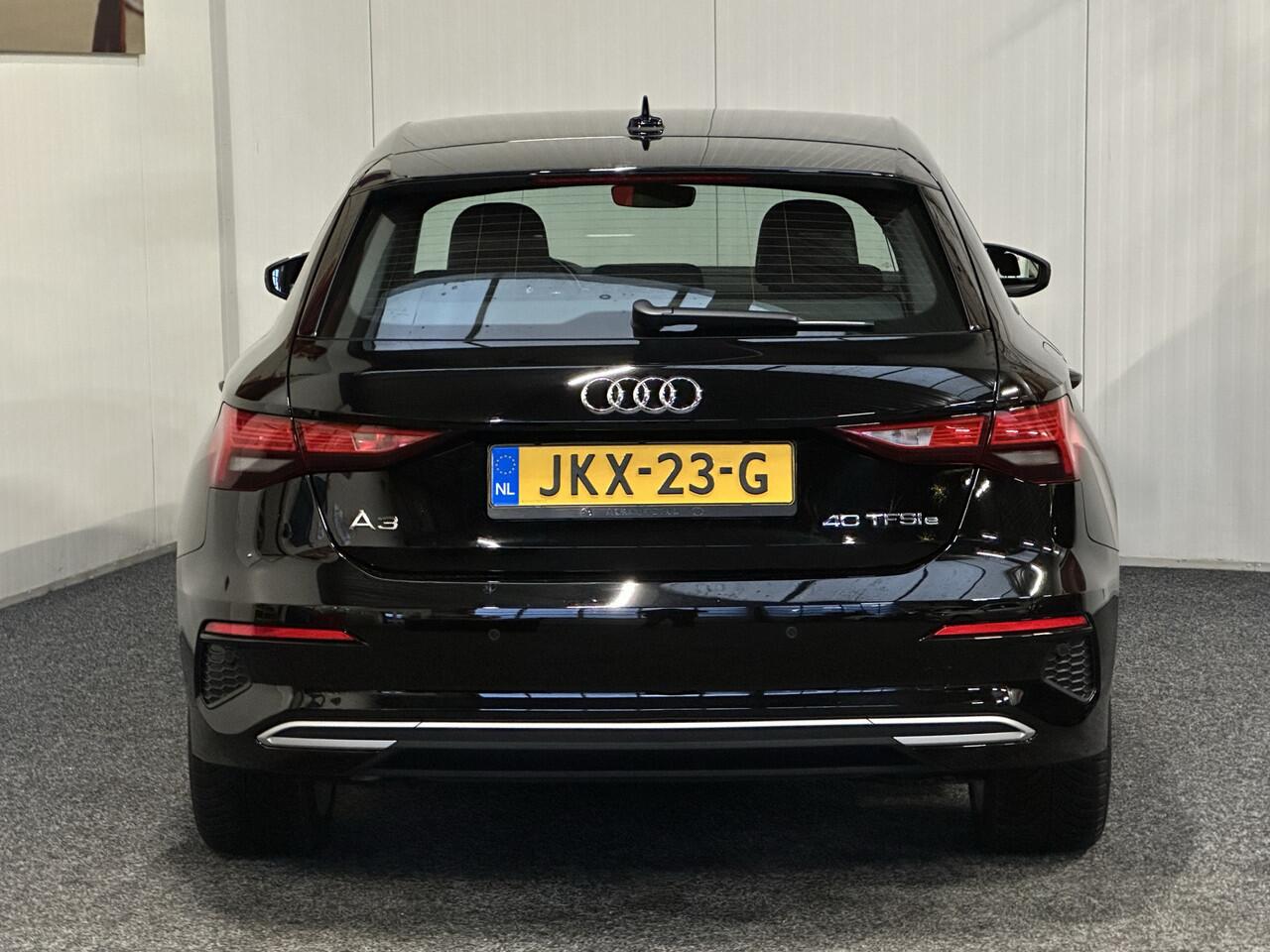 Audi A3 SPORTBACK 40 TFSI e EDITION PHEV AUTOMAAT NAVIGATIE CRUISE CONTROL CLIMATE CONTROL BLUETOOTH TELEFOON APPLE CARPLAY/ANDROID RIJSTROOKSENSOREN KEYLESS GO PDC ZEER MOOI !! 3010