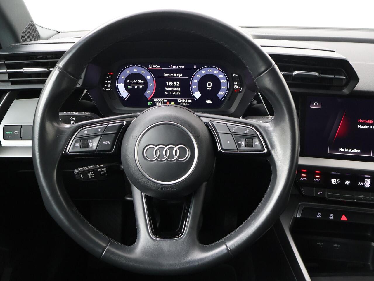 Audi A3 SPORTBACK 30 TFSI Pro Line | 110 PK | Trekhaak | Achteruitrijcamera | Climate control |