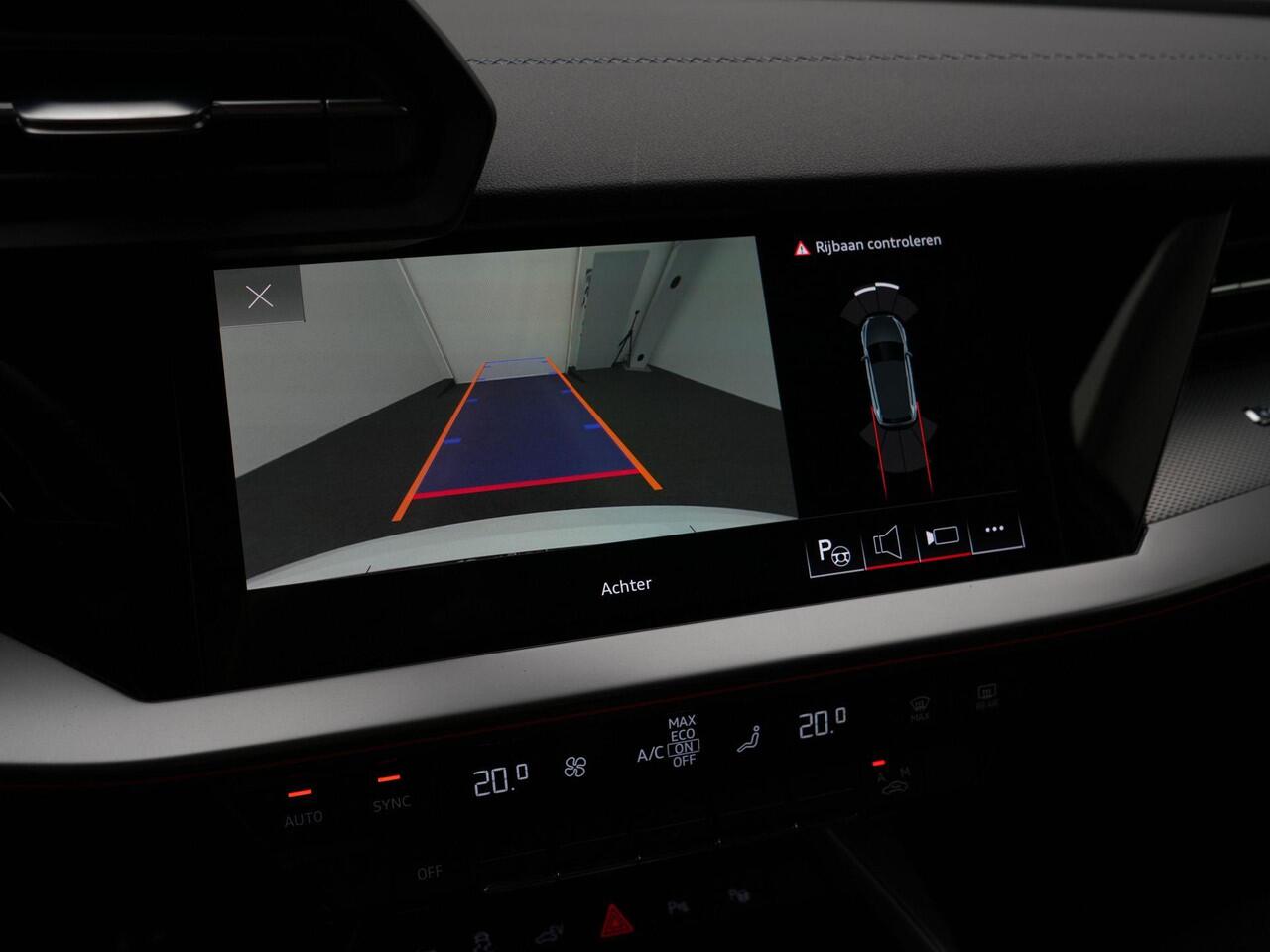 Audi A3 SPORTBACK 40 TFSI e 204 pk S-tronic S Edition / S-Line | Bang & Olufsen | Leder/alcantara | Achteruitrijcamera | Navigatie