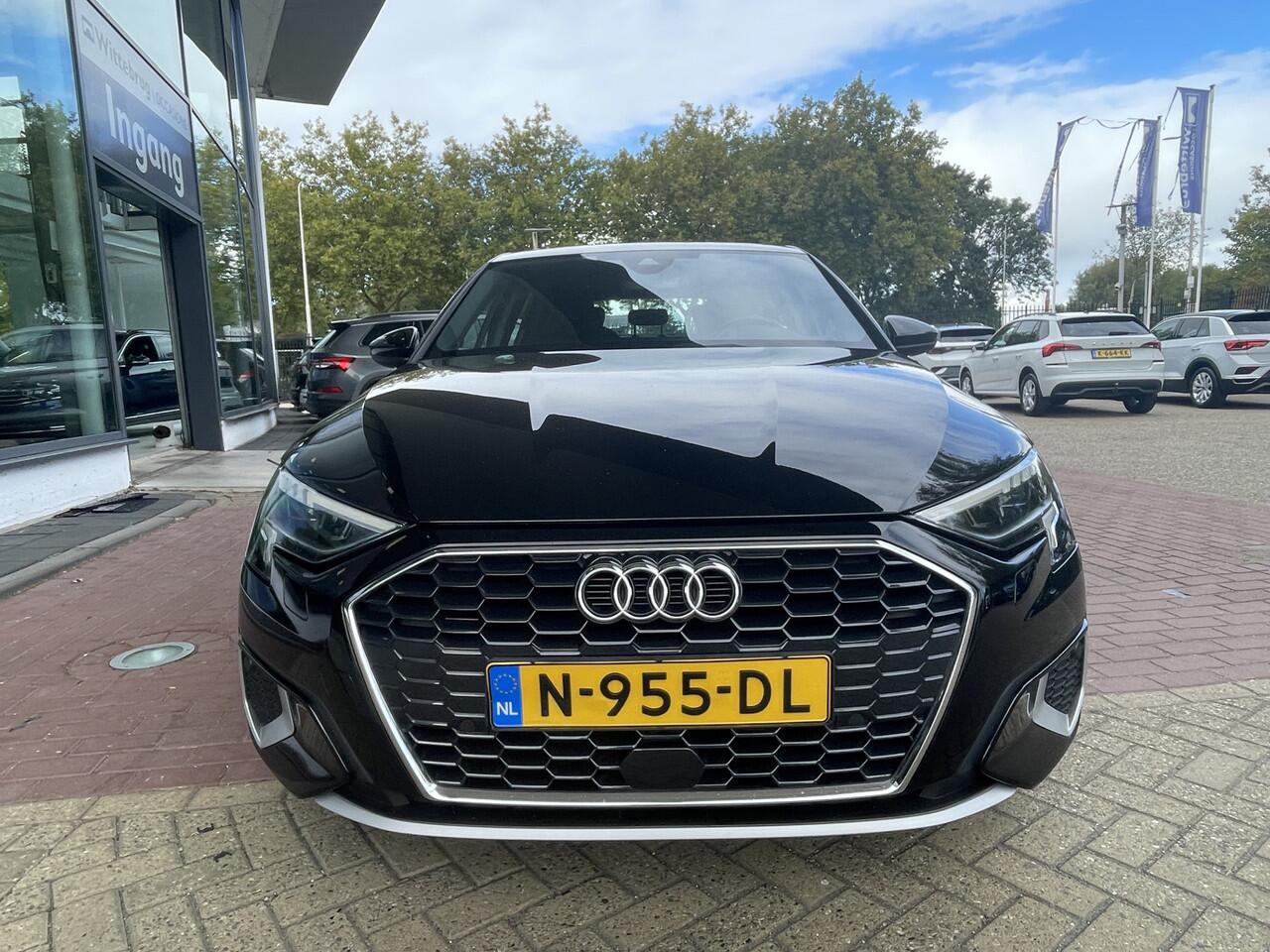 Audi A3 SPORTBACK 30 TFSI 110pk S-Tronic Advanced edition / LED / Navigatie / Climate Control / Parkeersensoren Achter / 17" LMV