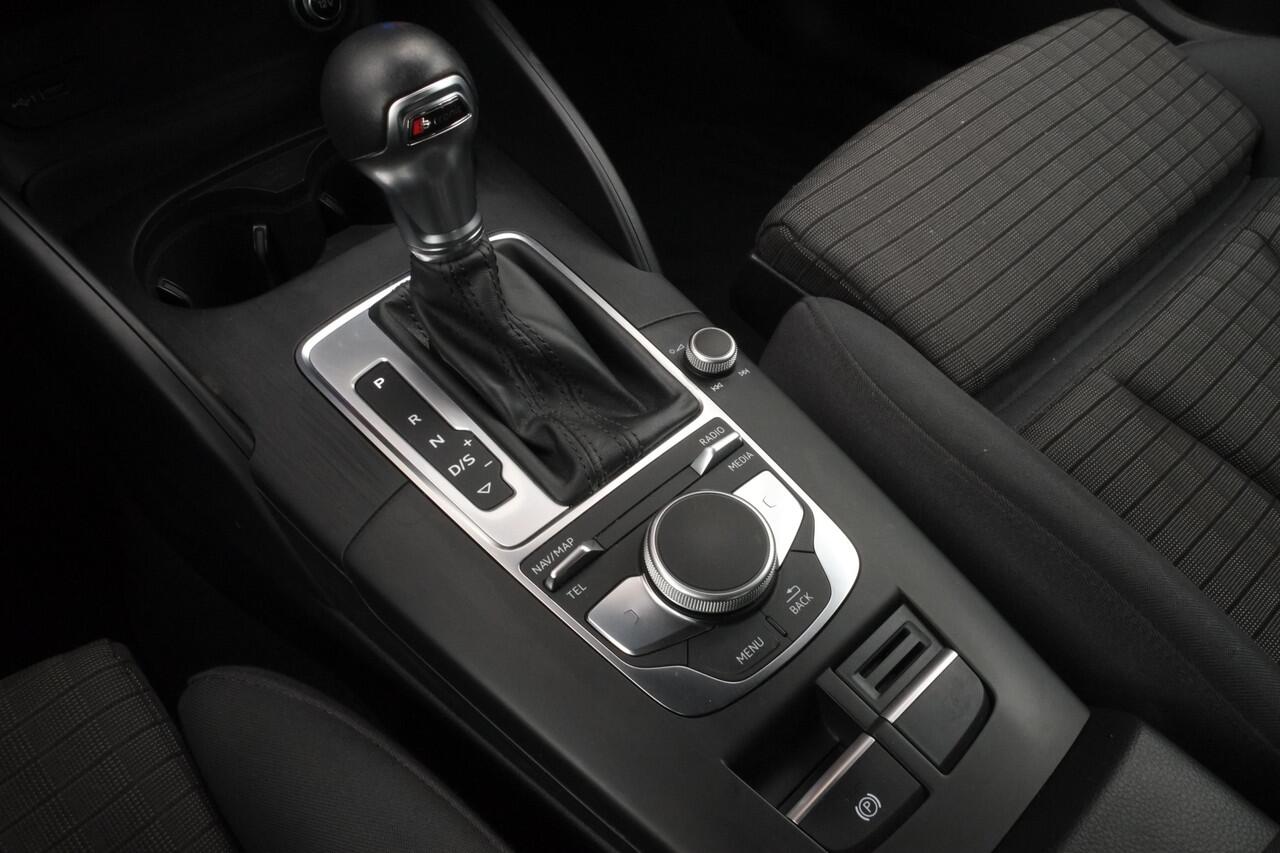 Audi A3 SPORTBACK 40 TFSI quattro Advance Sport Carplay, Trekhaak