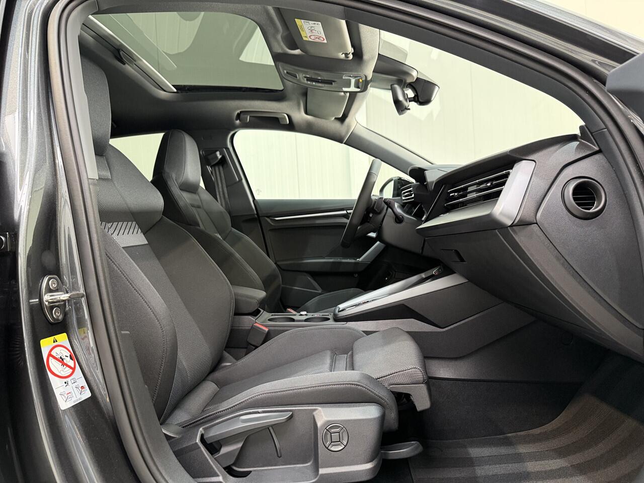 Audi A3 SPORTBACK 45 TFSI e 272pk S edition | Pano dak | Zwart optiek | ACC