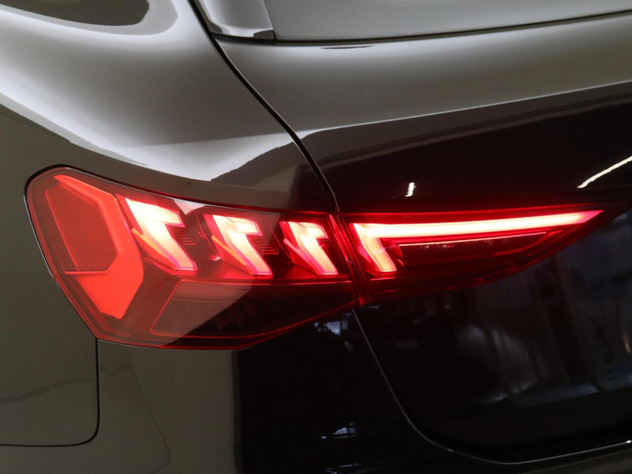 Audi A3 SPORTBACK 30 TFSI S edition | Full LED verlichting | Virtual cockpit Plus | S-line interieur | Navigatie Plus | CarPlay | Draadloze telefoonlader |