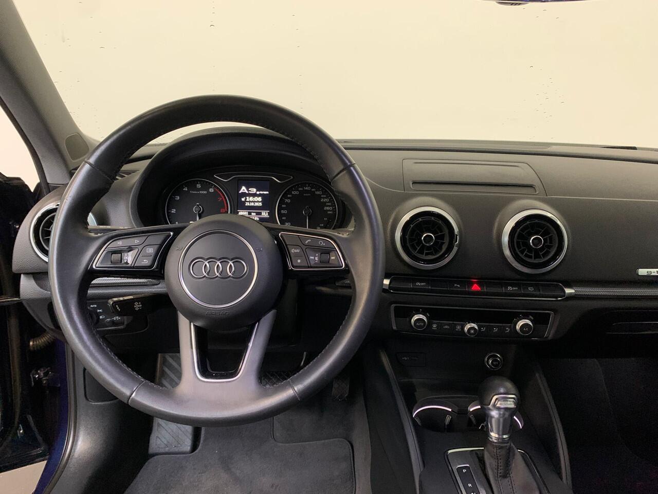 Audi A3 SPORTBACK 30 TFSI Advance Sport
