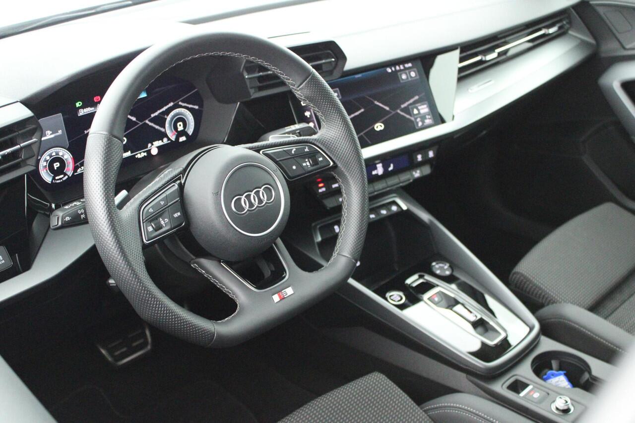 Audi A3 SPORTBACK 30 TFSI 116pk 2x S-Line Facelift Navigatie Virtual Cockpit LED koplampen