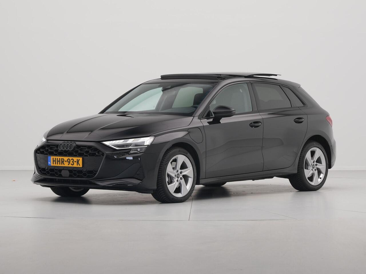 Audi A3 SPORTBACK 40 TFSI e 204pk Advanced edition Panorama Navigatie Stoelverwarming Parkassist Pdc A0cc 83